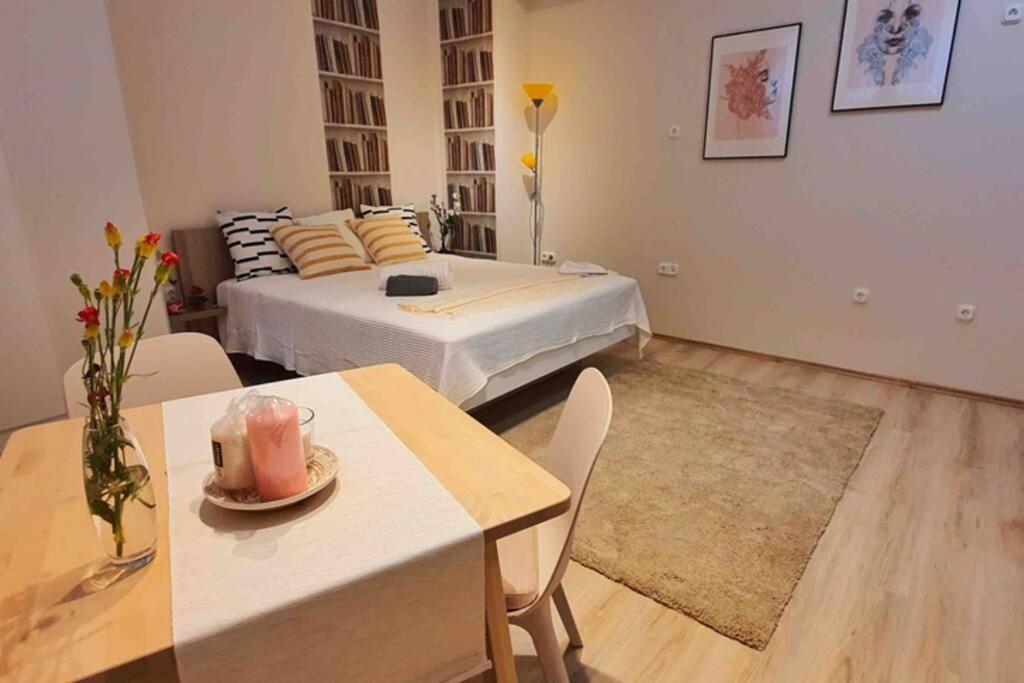 Studio Flat In The Center Of ブダペスト エクステリア 写真